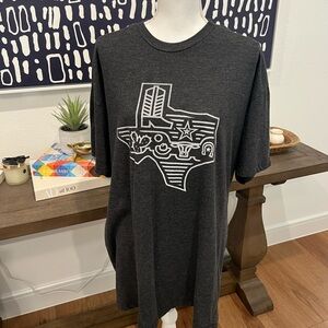 Like New!! The Home T - Texas Icons Shirt - XXL - Gray
